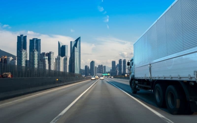 How Freight Brokers Can Help Small Businesses